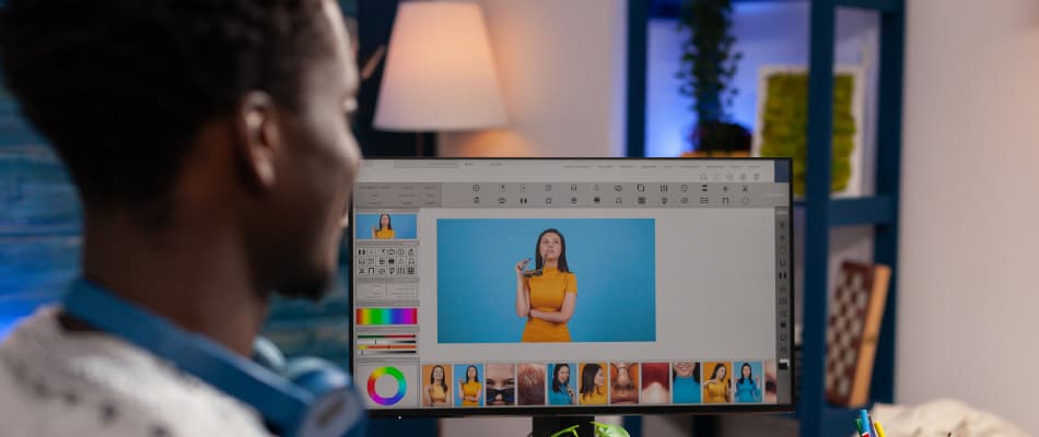 How To Become A Senior Graphic Designer?